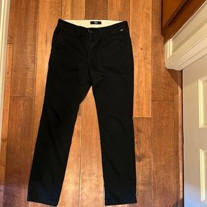 Vans Authentic Chino Slim Pant in 30/30 in Black.